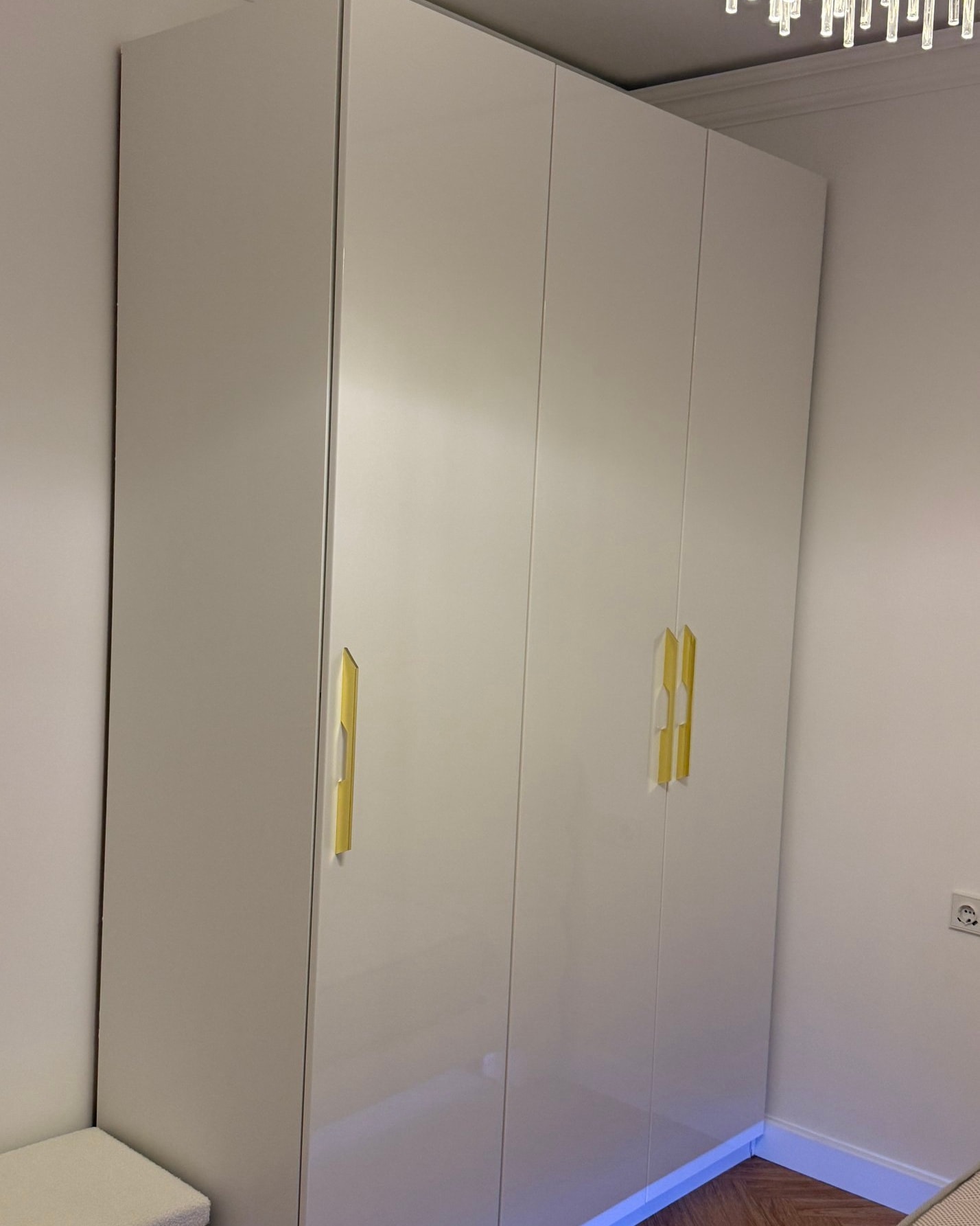 Mobilă pentru dormitor la comandă în Iași